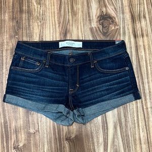 ABERCROMBIE & FITCH SHORTS